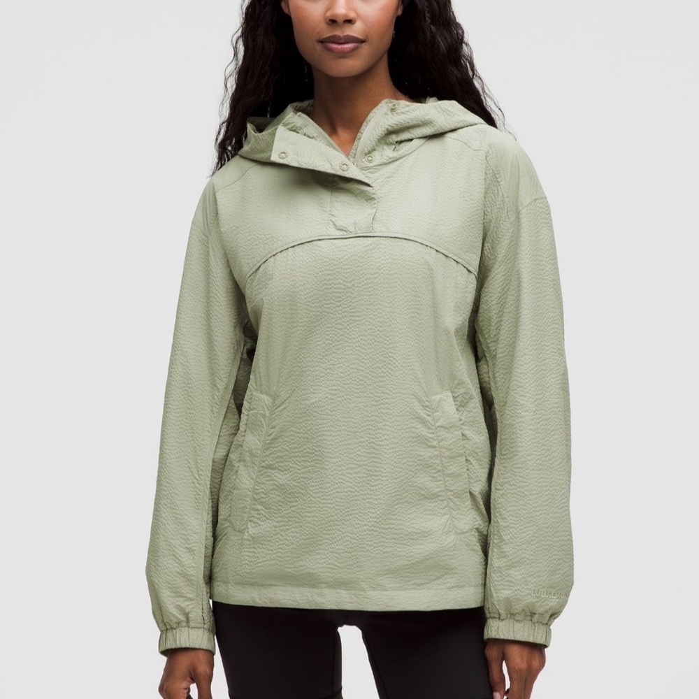 Lululemon Pack Lite Anorak